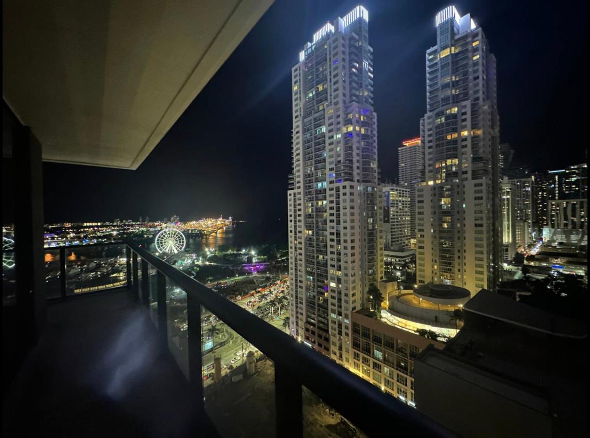 Апартаменты Beautiful Downtown Ocean View. Майами Экстерьер фото